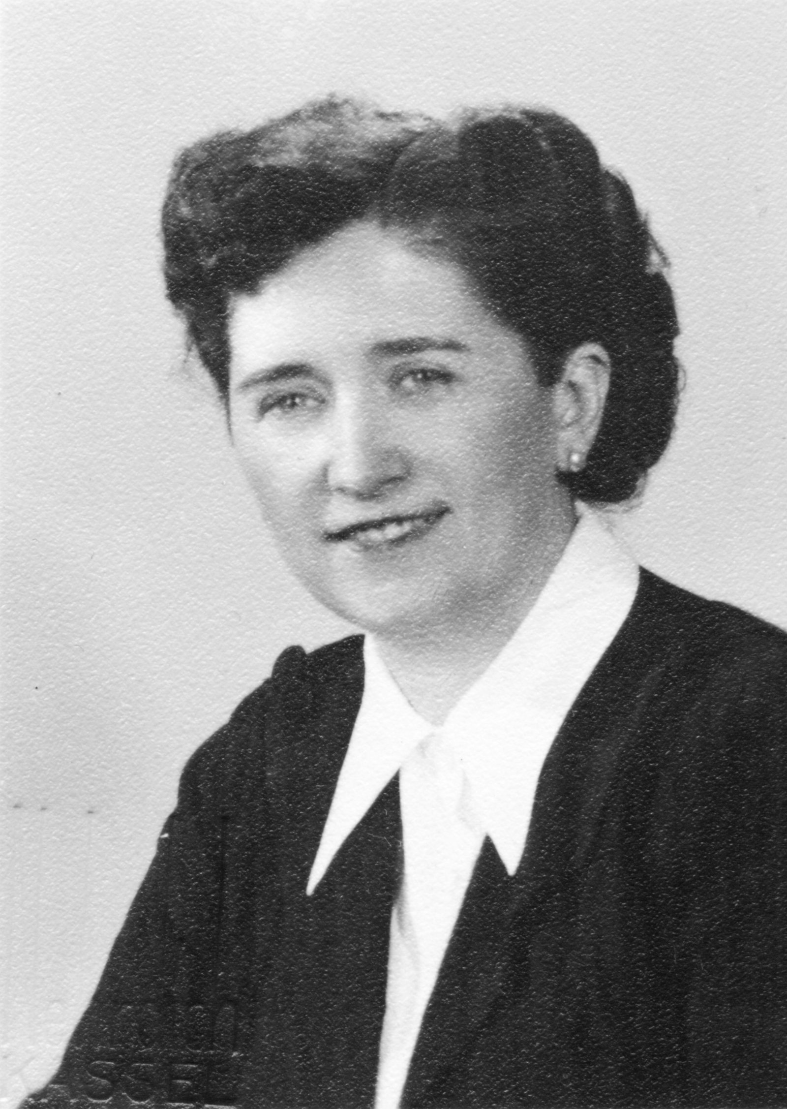 El Lorenzos Grandmother